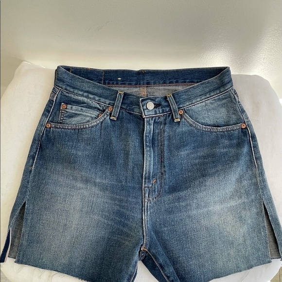 Levis Big E High Waist Shorts Size 29 - Picture 3 of 11